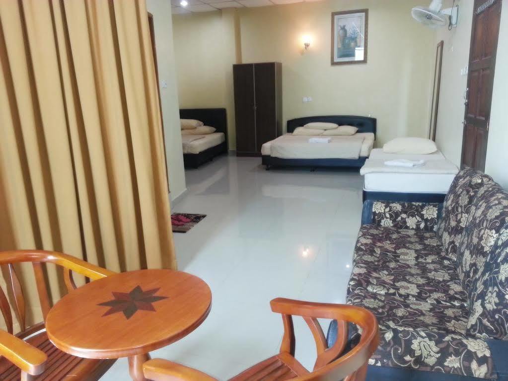 Casavilla Travellers Lodge Taiping Exterior photo